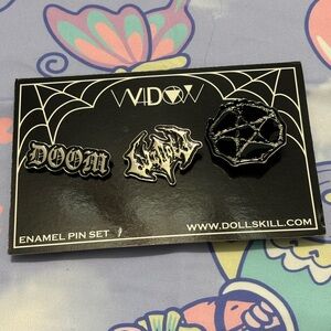 Dolls Kill / Widow Pin Set